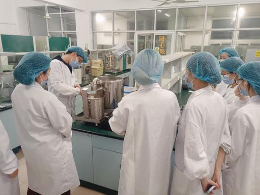 生命科学与技术学院举办专业技能劳动课成果品鉴交流会